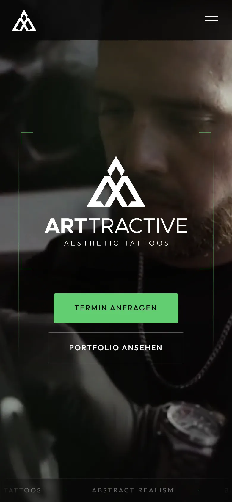 Arttractive Aesthetic Tattoos auf dem Handy